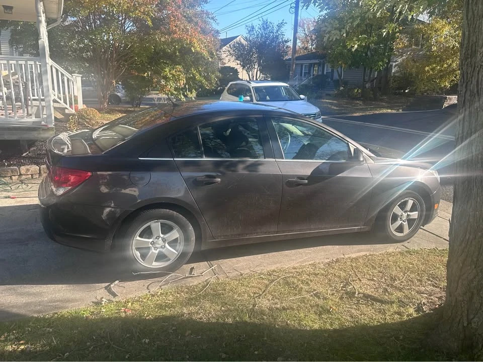 2014 Chevrolet Cruze - Image 2 of 11