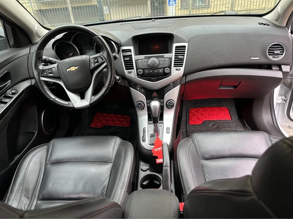2014 Chevrolet Cruze - Image 8 of 9