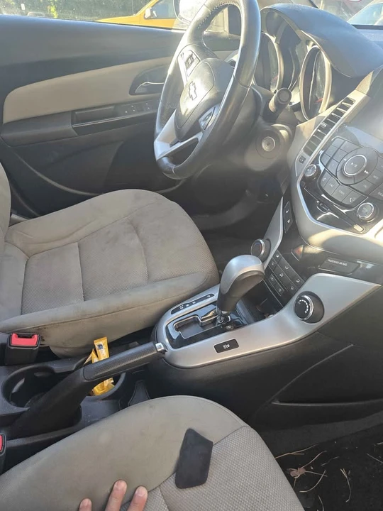 2014 Chevrolet Cruze - Image 2 of 5