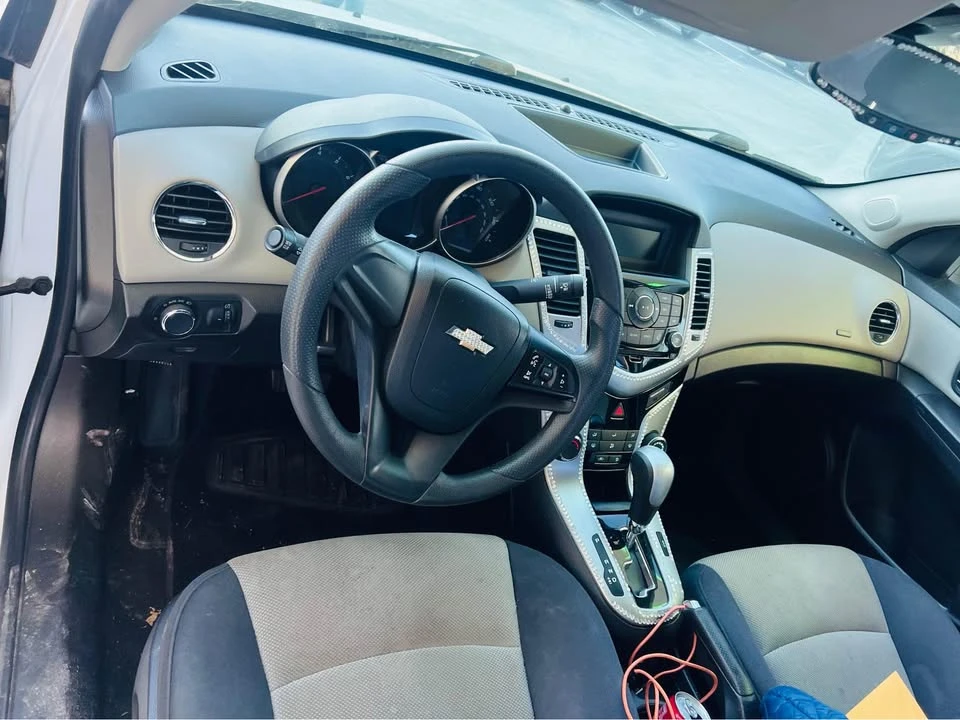 2014 Chevrolet Cruze - Image 4 of 10