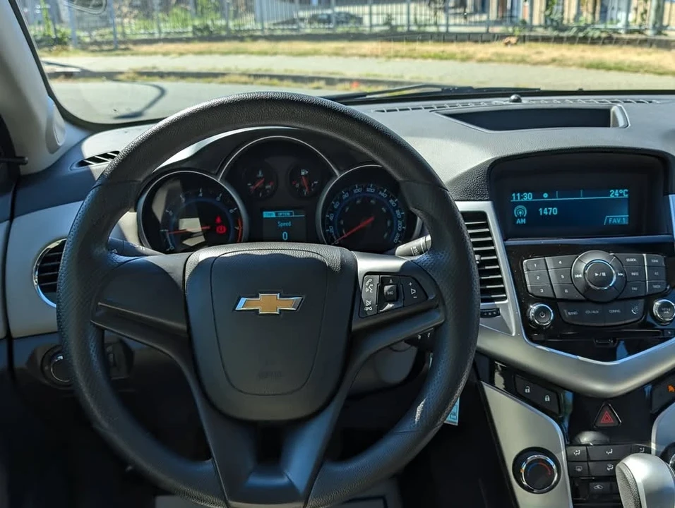 2014 Chevrolet Cruze - Image 13 of 19