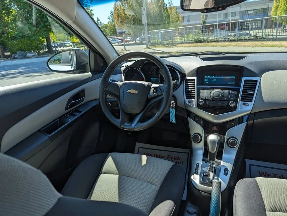 2014 Chevrolet Cruze - Image 14 of 19