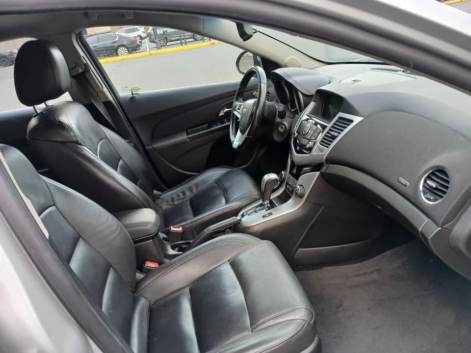 2014 Chevrolet Cruze - Image 6 of 10