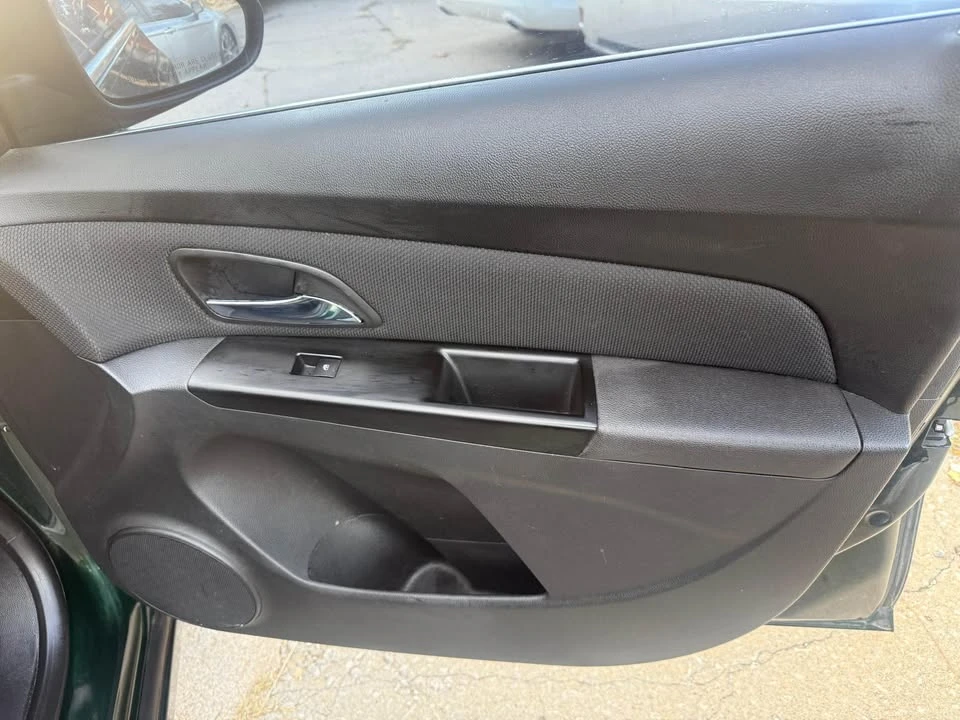 2014 Chevrolet Cruze - Image 8 of 15