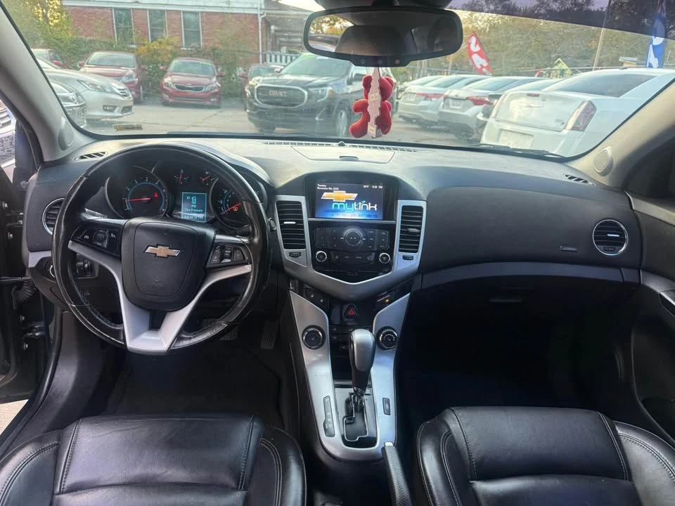 2014 Chevrolet Cruze - Image 2 of 15