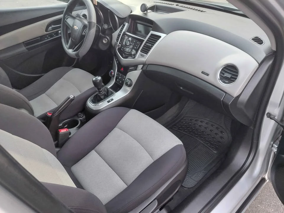 2014 Chevrolet Cruze - Image 5 of 6