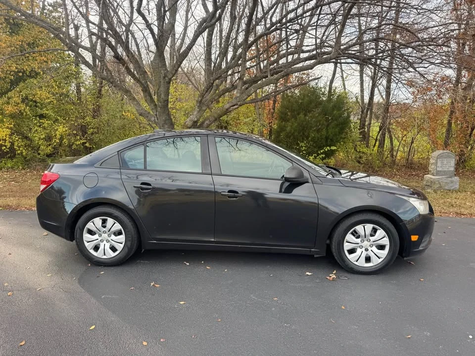 2014 Chevrolet Cruze - Image 10 of 12