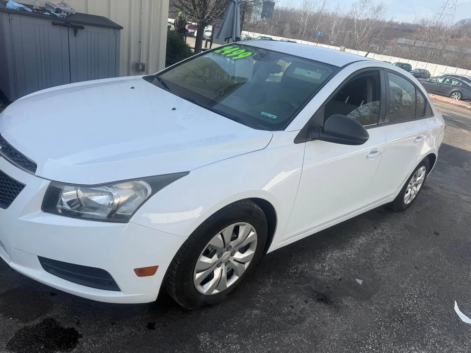 2014 Chevrolet Cruze - Image 8 of 13