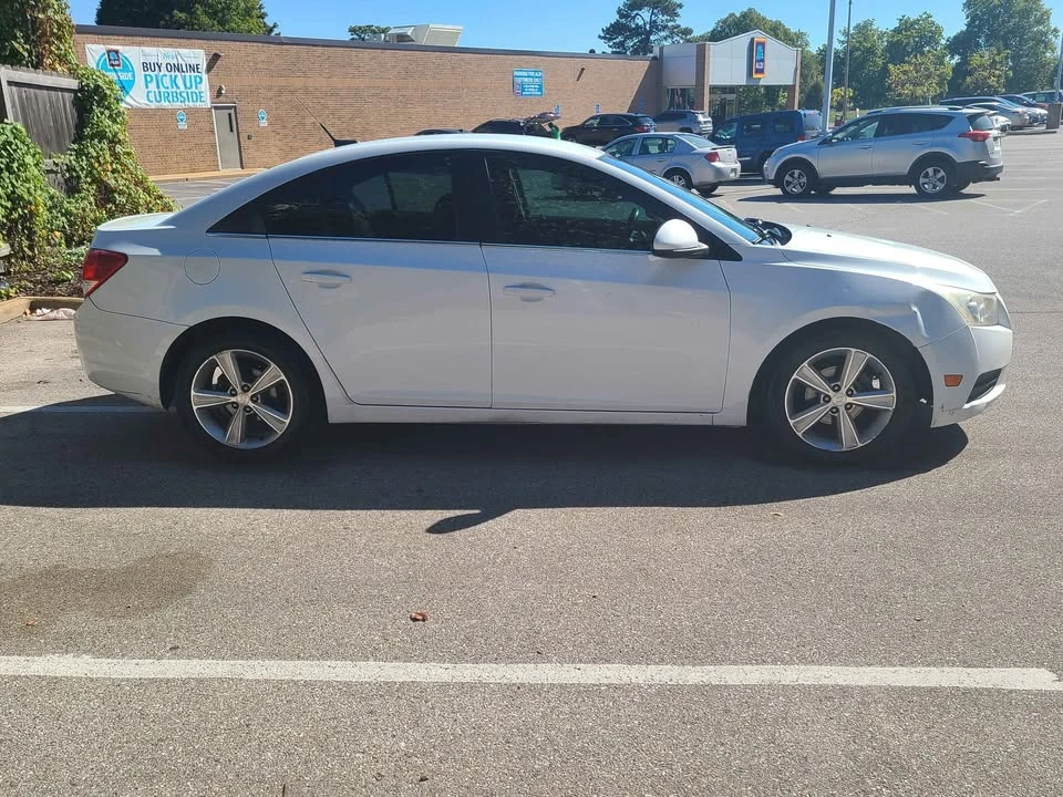 2014 Chevrolet Cruze - Image 5 of 10