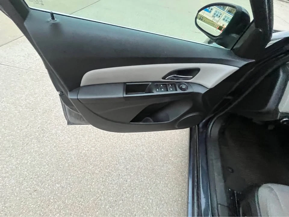 2014 Chevrolet Cruze - Image 12 of 13