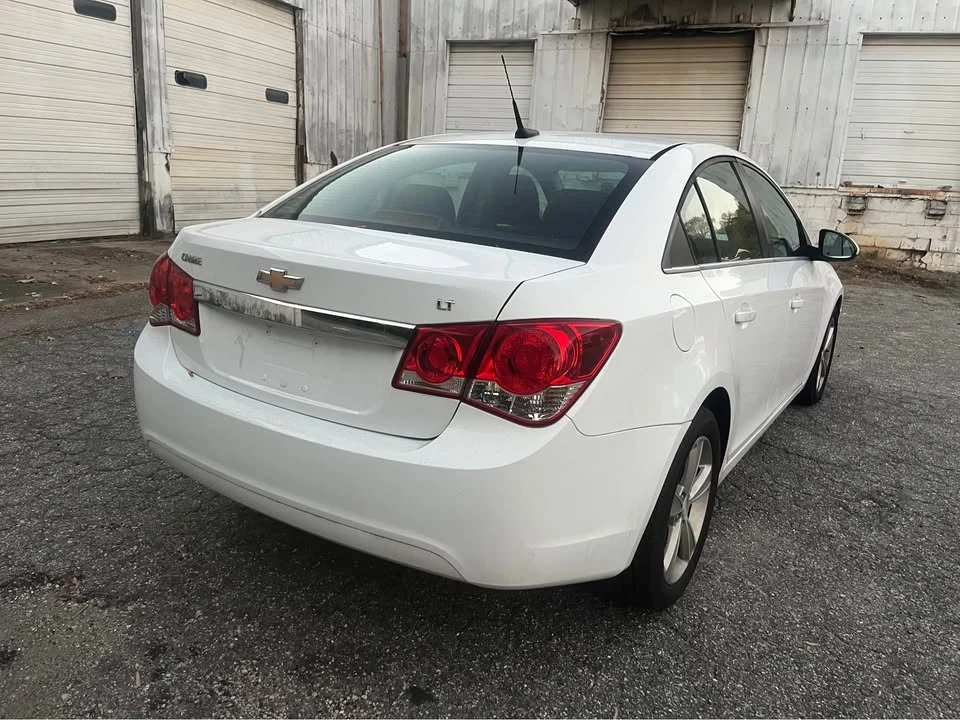 2014 Chevrolet Cruze - Image 2 of 10