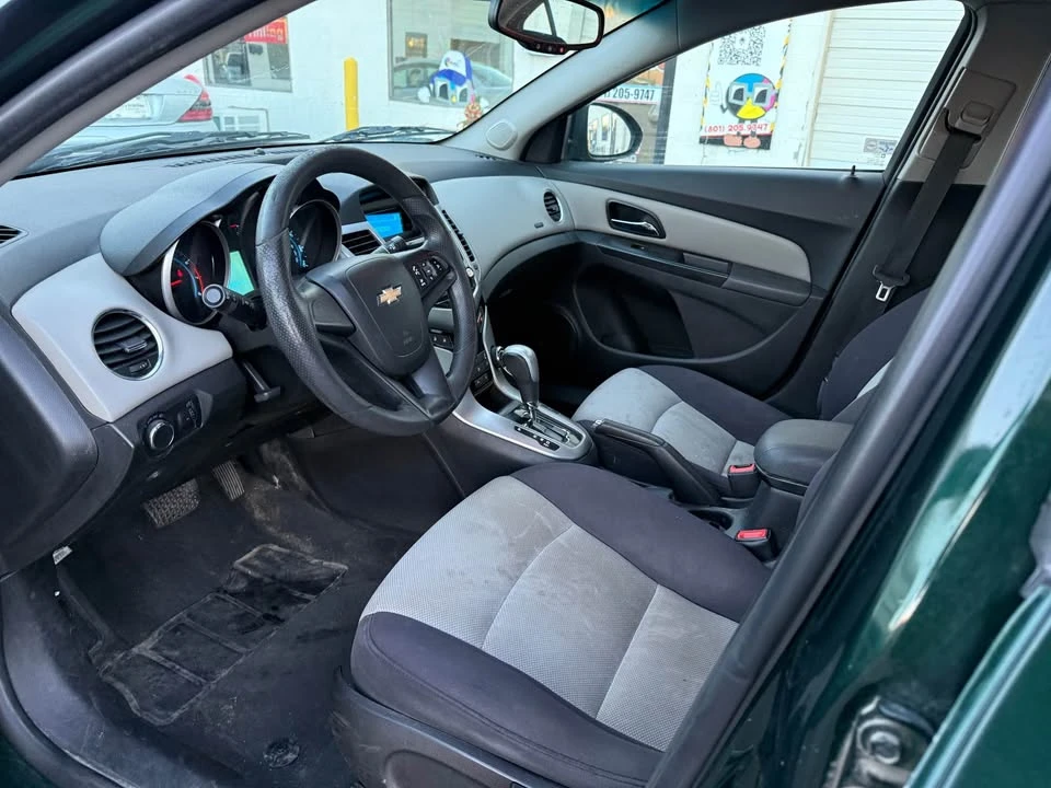2014 Chevrolet Cruze - Image 6 of 8