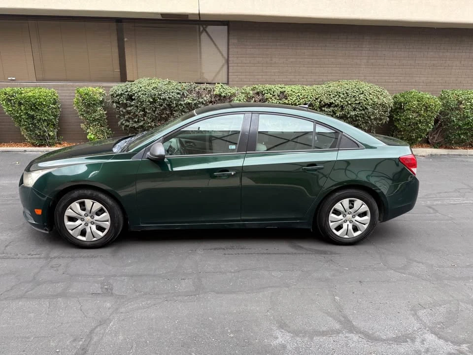 2014 Chevrolet Cruze - Image 2 of 8