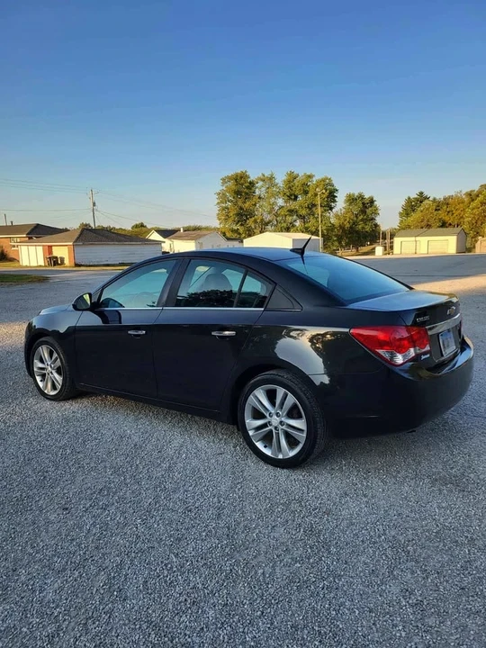 2014 Chevrolet Cruze - Image 2 of 10