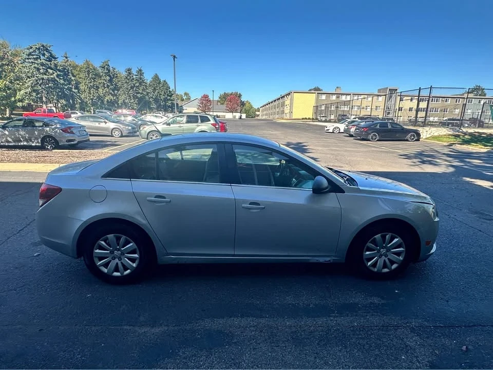2014 Chevrolet Cruze - Image 4 of 7