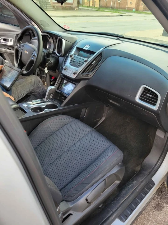 2014 Chevrolet Equinox - Image 2 of 4
