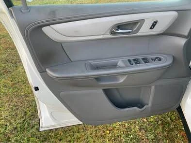 2014 Chevrolet Equinox - Image 6 of 16