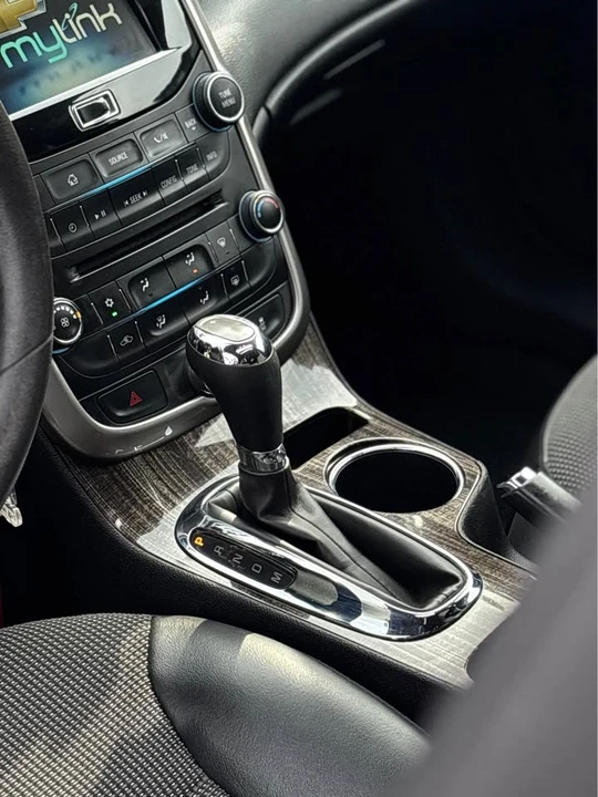 2014 Chevrolet Malibu - Image 10 of 12