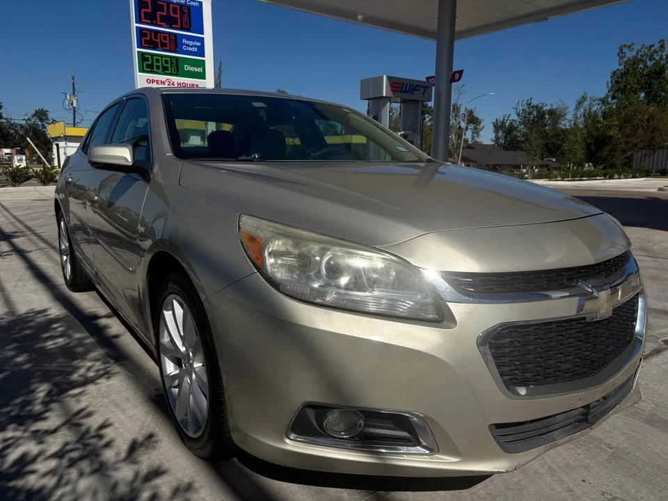 2014 Chevrolet Malibu - Image 2 of 9