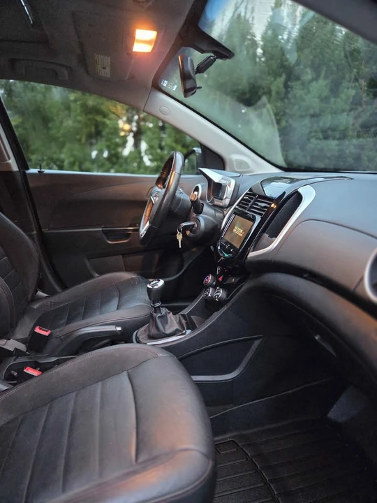 2014 Chevrolet Aveo/Sonic - Image 10 of 13