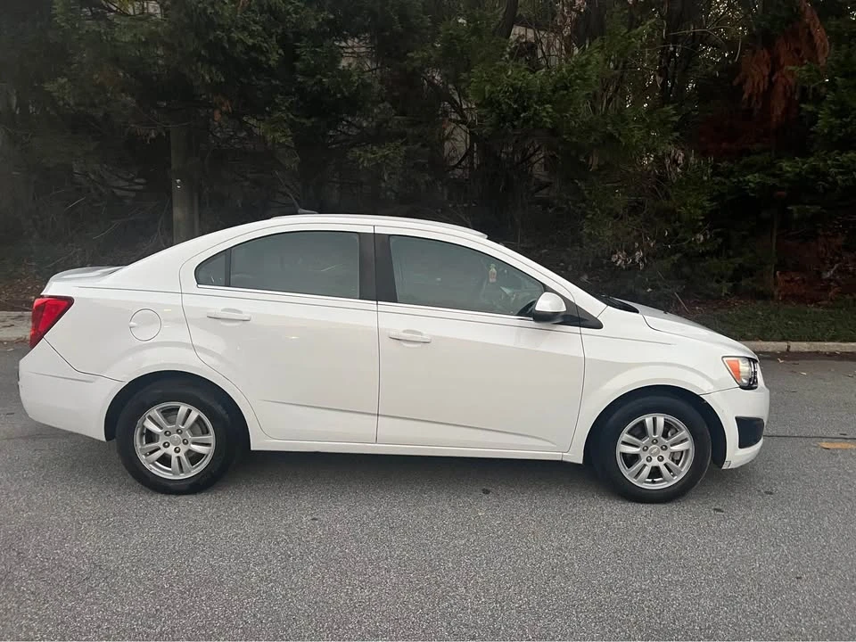 2014 Chevrolet Aveo/Sonic - Image 3 of 14