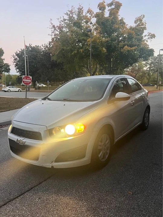 2014 Chevrolet Aveo/Sonic - Image 15 of 15