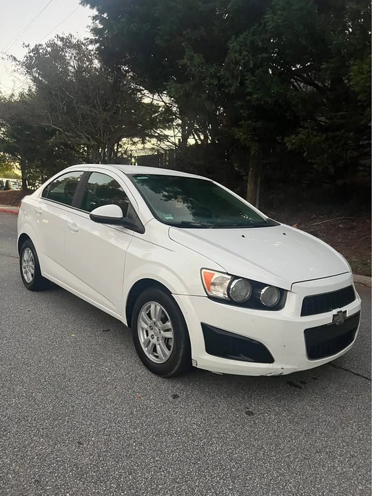 2014 Chevrolet Aveo/Sonic - Image 2 of 14