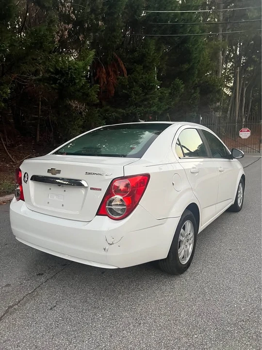 2014 Chevrolet Aveo/Sonic - Image 10 of 15