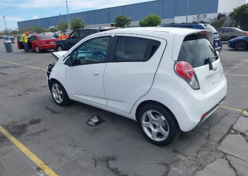 2014 Chevrolet Spark - Image 4 of 8