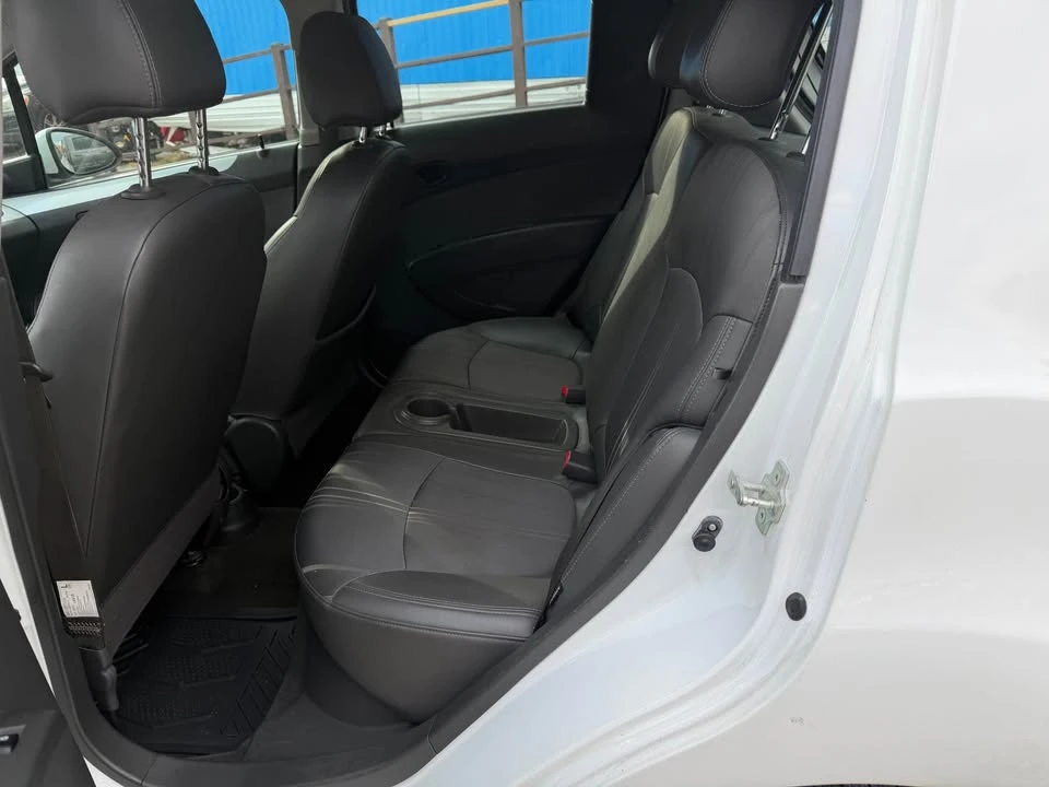 2014 Chevrolet Spark - Image 11 of 16