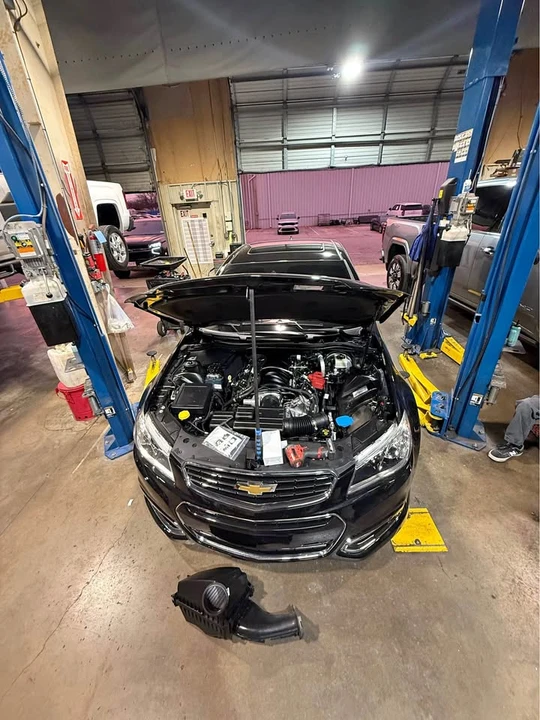 2014 Chevrolet SS - Image 2 of 8