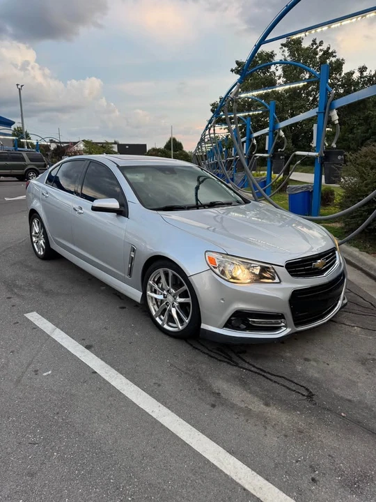 2014 Chevrolet SS - Image 2 of 11