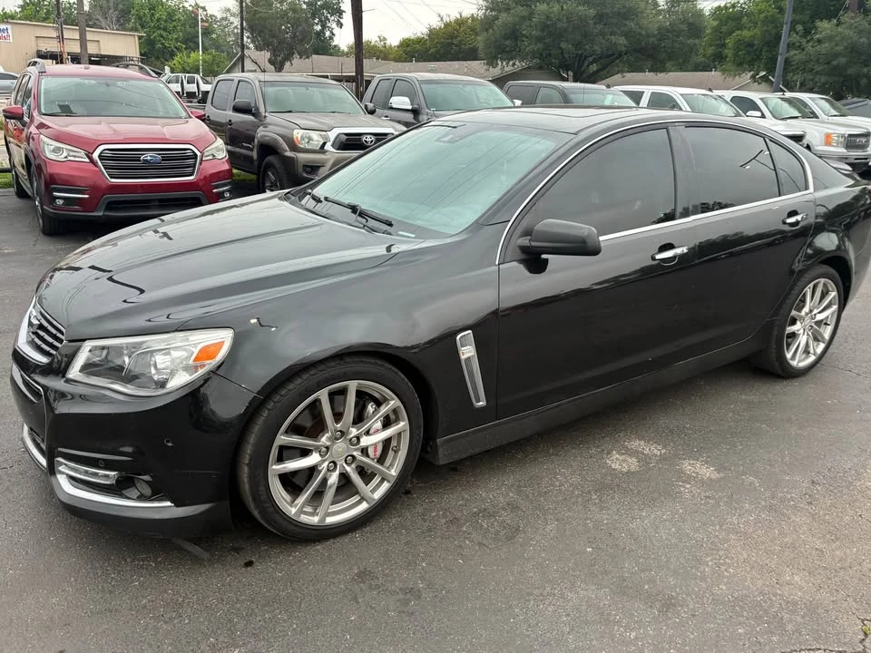 2014 Chevrolet SS - Image 2 of 10