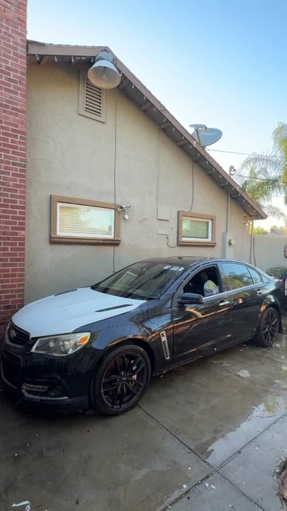 2014 Chevrolet SS - Image 2 of 10