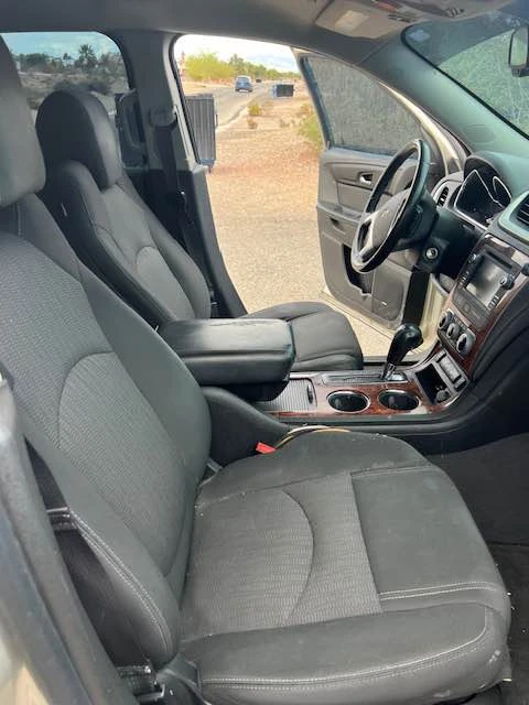 2014 Chevrolet Traverse - Image 10 of 12