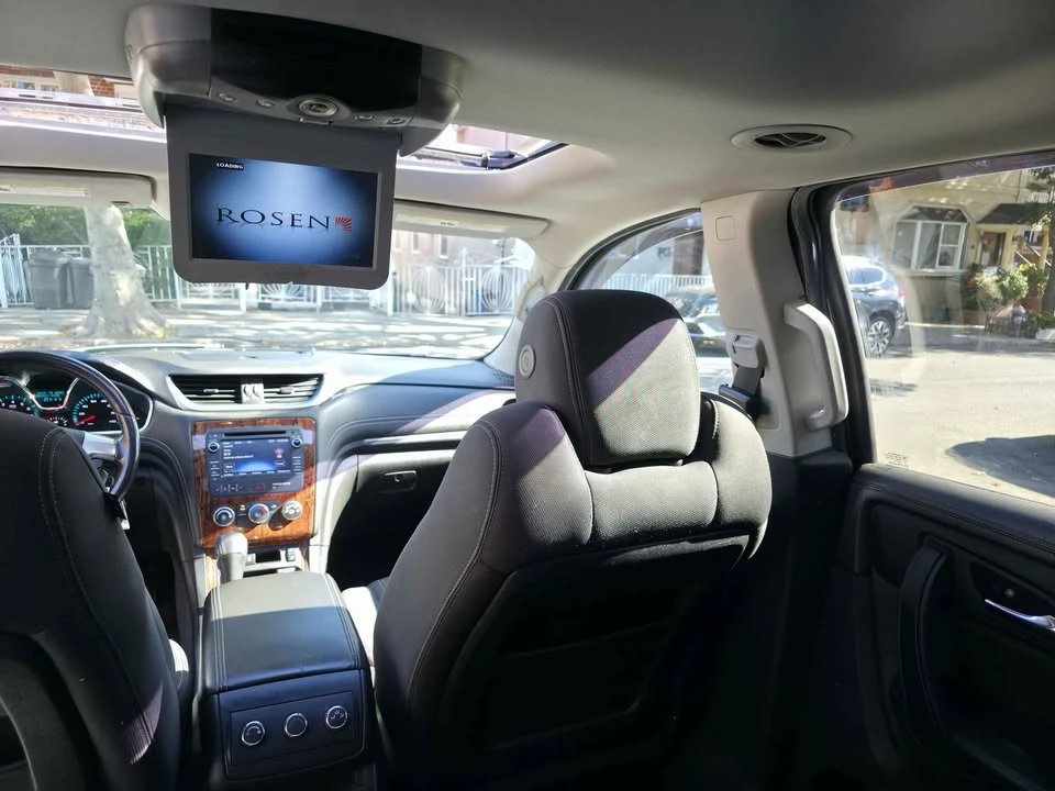 2014 Chevrolet Traverse - Image 14 of 16