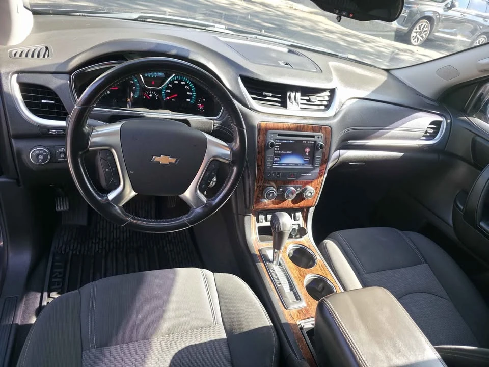 2014 Chevrolet Traverse - Image 12 of 16