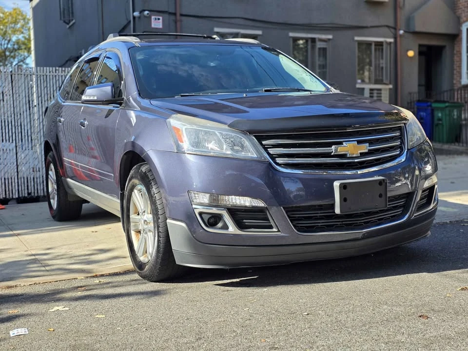 2014 Chevrolet Traverse - Image 2 of 16