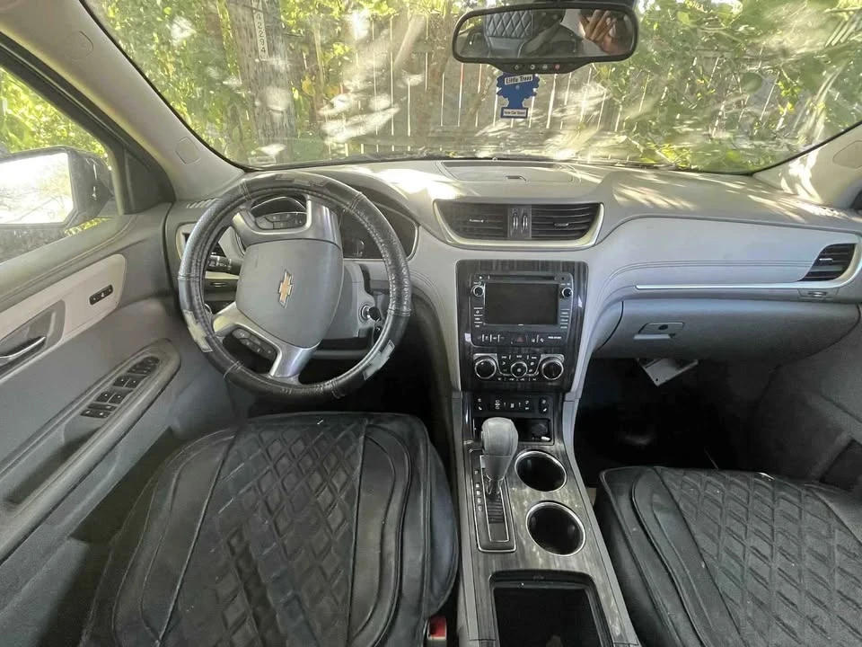 2014 Chevrolet Traverse - Image 6 of 7