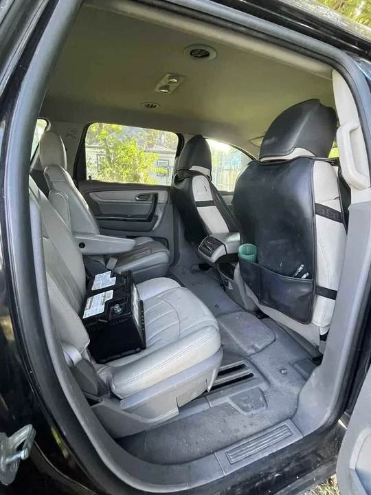 2014 Chevrolet Traverse - Image 2 of 7