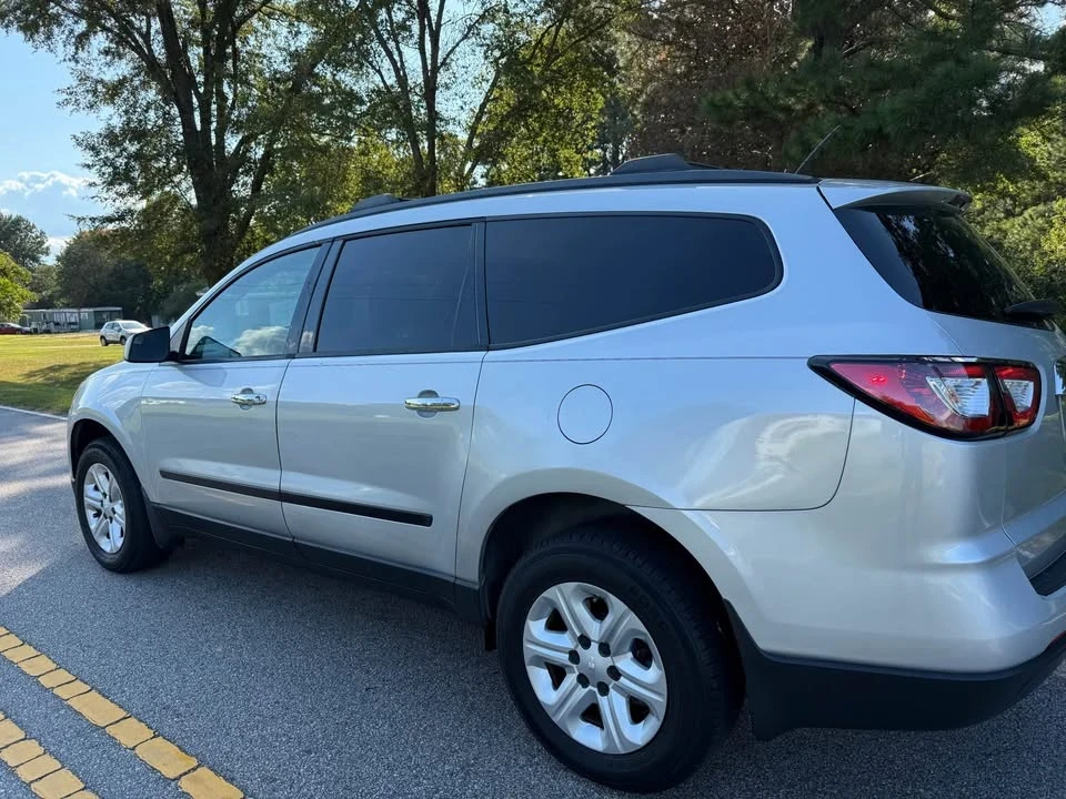 2014 Chevrolet Traverse - Image 13 of 16