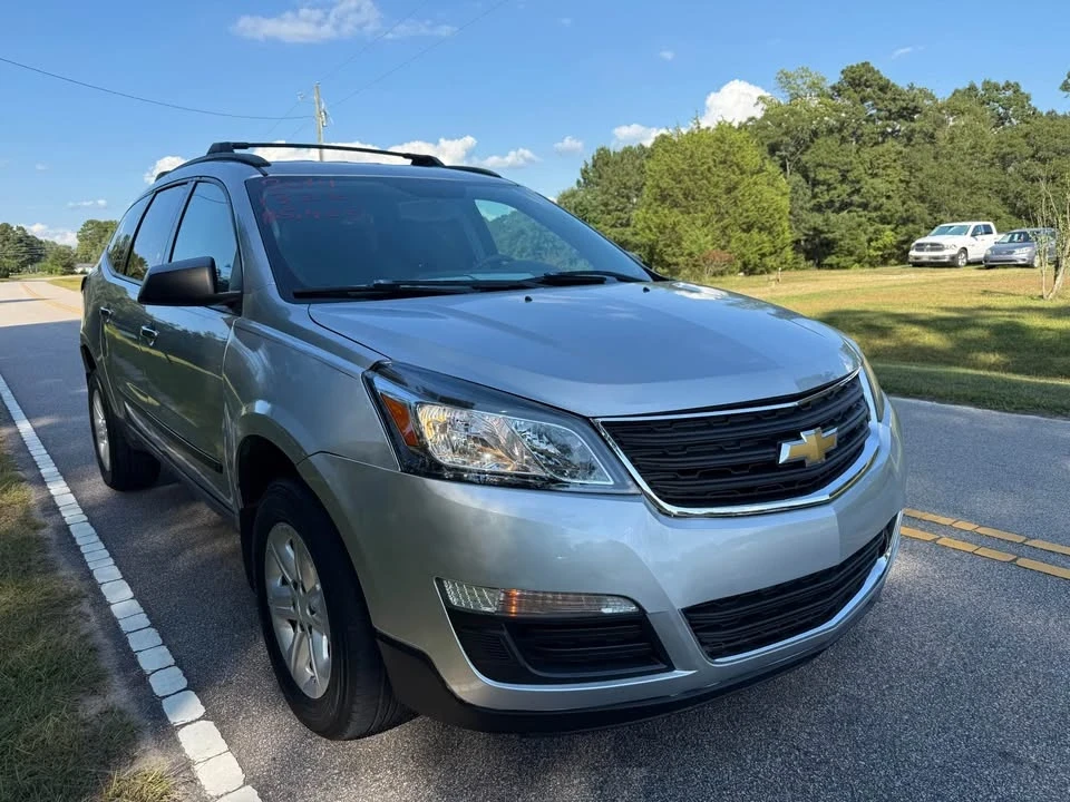 2014 Chevrolet Traverse - Image 9 of 16
