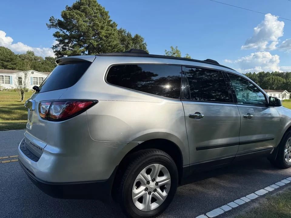 2014 Chevrolet Traverse - Image 14 of 16
