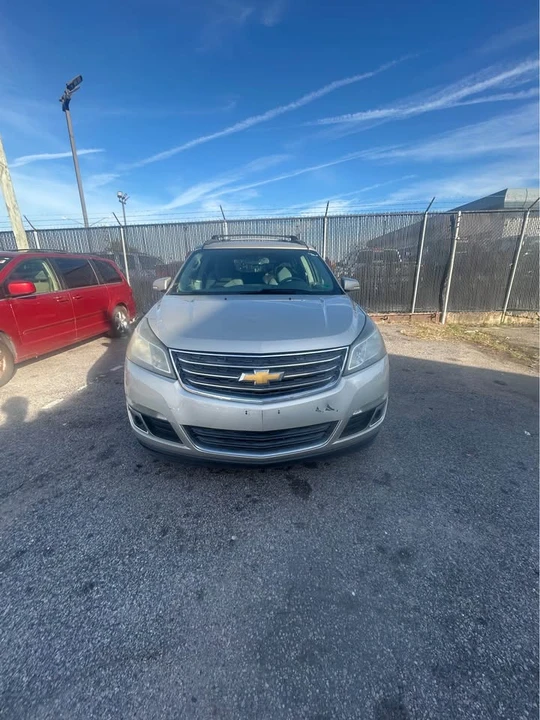 2014 Chevrolet Traverse - Image 2 of 6