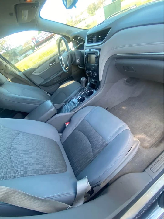 2014 Chevrolet Traverse - Image 3 of 7