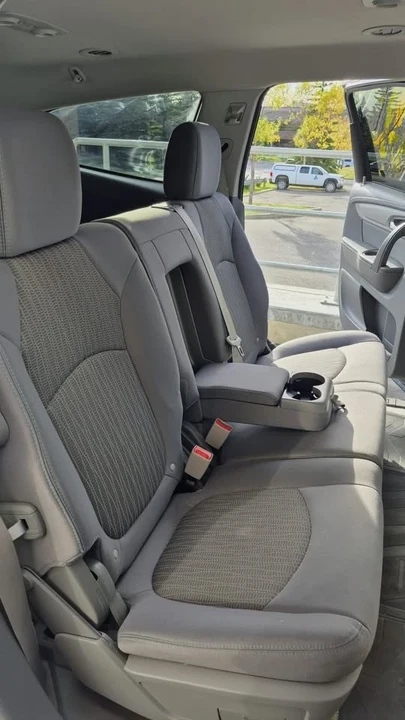 2014 Chevrolet Traverse - Image 11 of 16