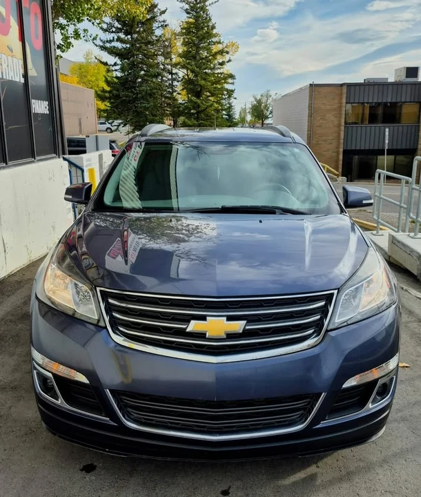 2014 Chevrolet Traverse - Image 2 of 16