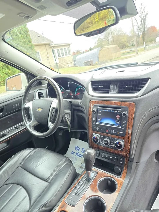 2014 Chevrolet Traverse - Image 9 of 13