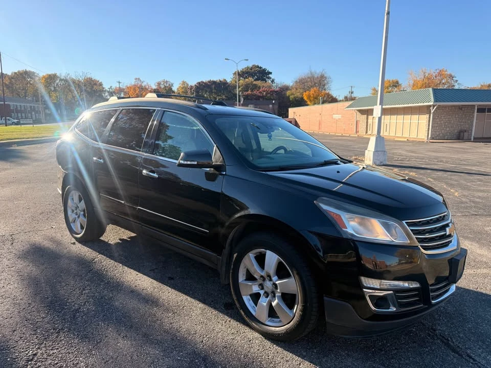 2014 Chevrolet Traverse - Image 3 of 9