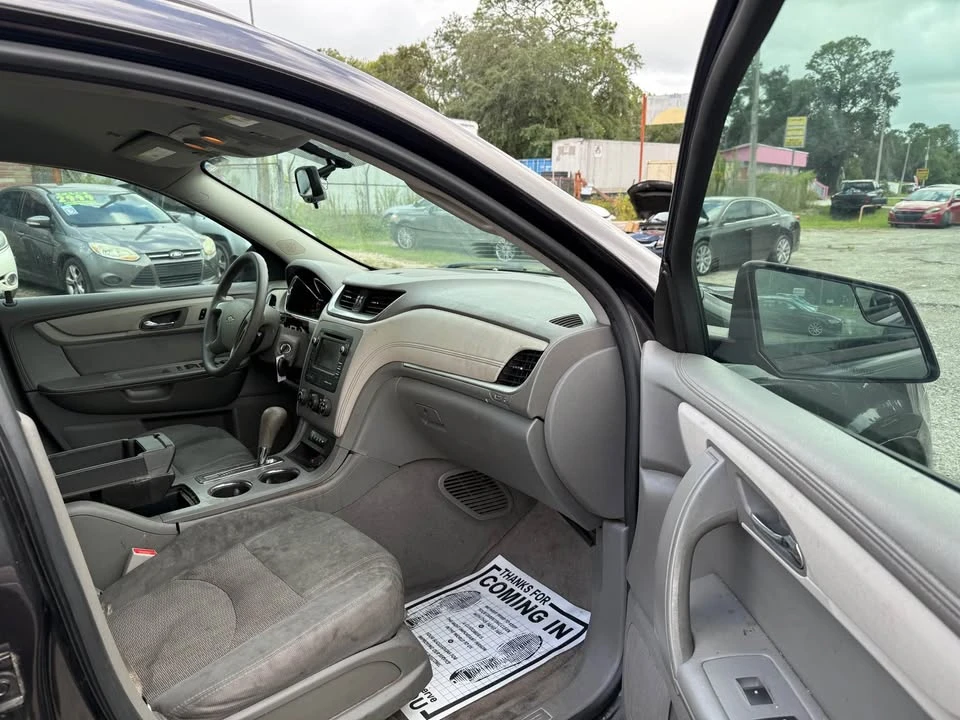 2014 Chevrolet Traverse - Image 15 of 20